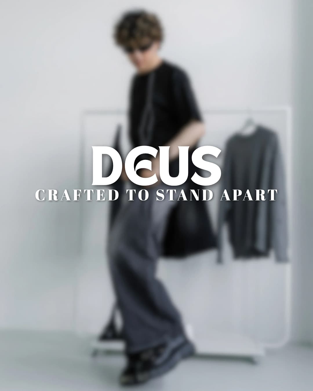 Close detail of DEUS heavyweight fabric construction
